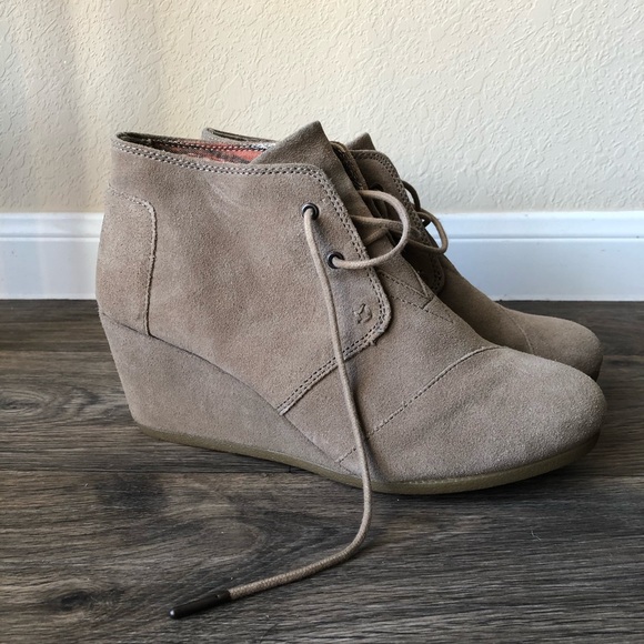 Toms Shoes - TOMS Desert Wedge Bootie
